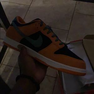 Ceramic Dunk low size 13